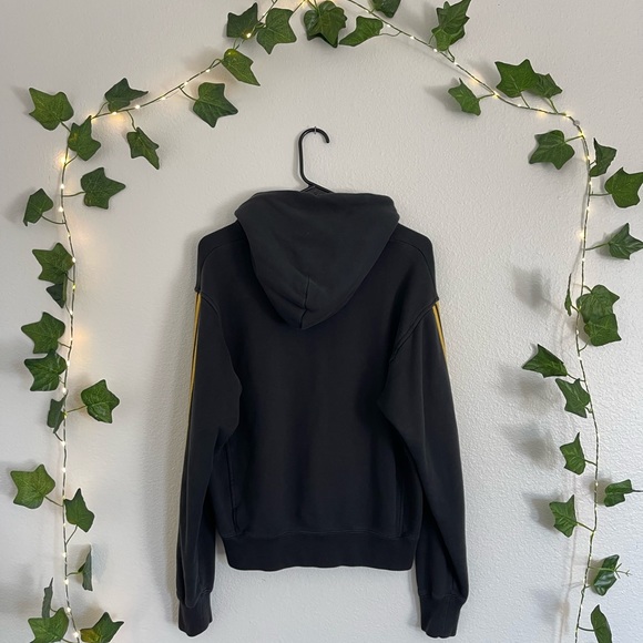 Vintage Adidas black & yellow hoodie - Picture 4 of 4